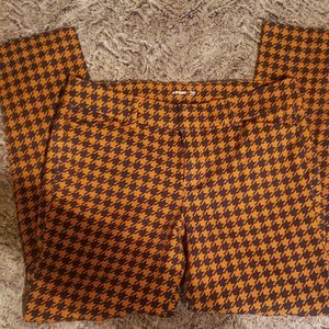 Like new Gingham print pixie pants